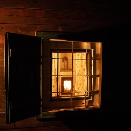 Gregor'S Ferienhaus Im Wald Edelschrott Kültér fotó